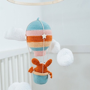 Léghajós kiságyforgó nyuszival és felhőkkel - játék & sport - 3 éves kor alattiaknak - kiságyforgó - Meska.hu