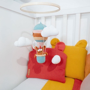 Léghajós kiságyforgó nyuszival és felhőkkel, Játék & Sport, 3 éves kor alattiaknak, Kiságyforgó, Horgolás, MESKA