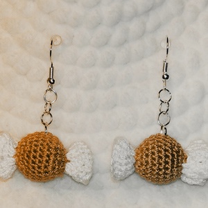 Horgolt szaloncukor fülbevaló - Meska.hu