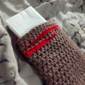 Zsepitartó, piros csík - táska & tok - pénztárca & más tok - zsebkendőtartó tok - Meska.hu