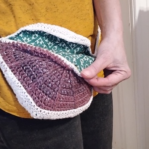 Horgolt övtáska, lilás - táska & tok - övtáska - Meska.hu
