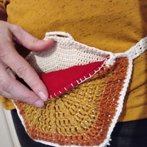 Horgolt övtáska, okker - táska & tok - övtáska - Meska.hu