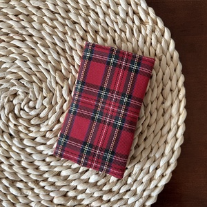 Kockás zsebkendő tartó - táska & tok - pénztárca & más tok - zsebkendőtartó tok - Meska.hu