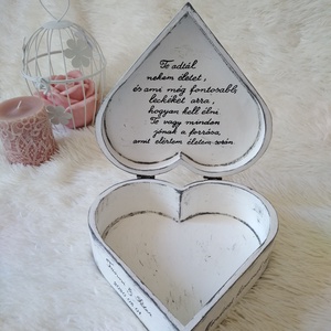 Szív alakú fadoboz szülőköszöntő anyukáknak - esküvő - emlék & ajándék - szülőköszöntő ajándék - Meska.hu
