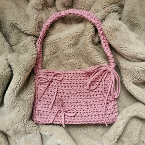 Kézzel készült rózsaszín masnis válltáska - Meska.hu
