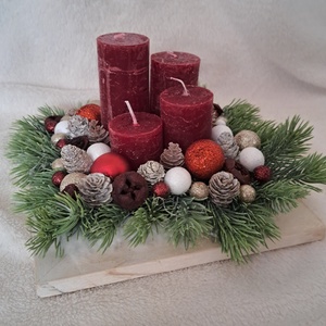 Adventi asztaldísz bordó-fenyő - Meska.hu