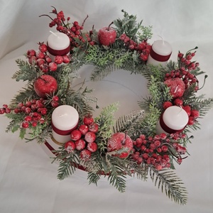 Adventi gyertyás asztaldísz klasszikus színekben, Karácsony, Adventi díszek, Adventi asztaldísz, Virágkötés, Nagy méretű, kb 30 cm átmérőjű kör alakú boxba épült ez az adventi gyertyás dísz.
Telis-tele bogyók..., MESKA