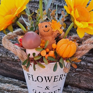 Őszi dekoráció sünivel és napraforgóval - otthon & életmód - dekoráció - asztal és polc dekoráció - asztaldísz - Meska.hu Őszi dekoráció sünivel és napraforgóval - otthon & életmód - dekoráció - asztal és polc dekoráció - asztaldísz - Meska.hu