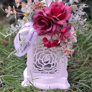 Rózsamintás lámpás LED világítással, virág díszítéssel katedramécses - otthon & életmód - vallás - temetkezési tárgy - sírdísz, kegyeleti dísz - Meska.hu Rózsamintás lámpás LED világítással, virág díszítéssel katedramécses - otthon & életmód - vallás - temetkezési tárgy - sírdísz, kegyeleti dísz - Meska.hu