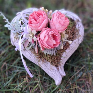 Sírdísz szív alakú kőkaspóban - otthon & életmód - vallás - temetkezési tárgy - sírdísz, kegyeleti dísz - Meska.hu Sírdísz szív alakú kőkaspóban - otthon & életmód - vallás - temetkezési tárgy - sírdísz, kegyeleti dísz - Meska.hu