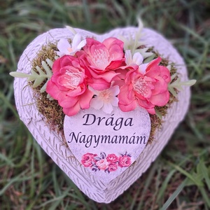 Sírdísz szív alakú kőkaspóban - otthon & életmód - vallás - temetkezési tárgy - sírdísz, kegyeleti dísz - Meska.hu Sírdísz szív alakú kőkaspóban - otthon & életmód - vallás - temetkezési tárgy - sírdísz, kegyeleti dísz - Meska.hu