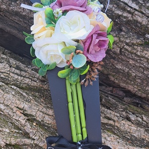 Sírdísz virágcsokorral - Meska.hu