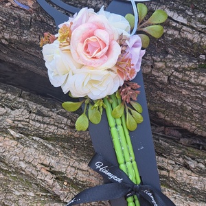 Sírdísz virágcsokorral - otthon & életmód - vallás - temetkezési tárgy - sírdísz, kegyeleti dísz - Meska.hu Sírdísz virágcsokorral - otthon & életmód - vallás - temetkezési tárgy - sírdísz, kegyeleti dísz - Meska.hu