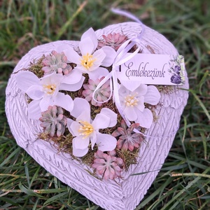 Sírdísz szív alakú kőkaspóban - otthon & életmód - vallás - temetkezési tárgy - sírdísz, kegyeleti dísz - Meska.hu