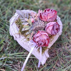 Sírdísz szív alakú kőkaspóban - otthon & életmód - vallás - temetkezési tárgy - sírdísz, kegyeleti dísz - Meska.hu