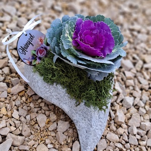 Sírdísz szív alakú kőkaspóban - otthon & életmód - vallás - temetkezési tárgy - sírdísz, kegyeleti dísz - Meska.hu