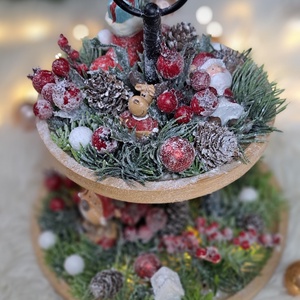 Emeletes adventi asztaldísz figurákkal - karácsony - adventi díszek - adventi asztaldísz - Meska.hu