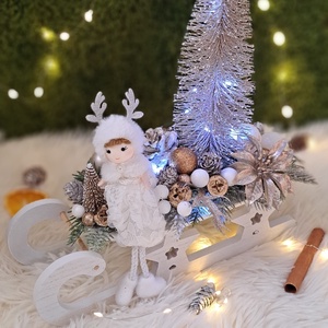 Szánkós asztaldísz arany-fehér színben - karácsony - adventi díszek - adventi asztaldísz - Meska.hu