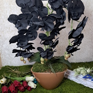 Élethű fekete orchidea asztaldísz rosegold kaspóban - Meska.hu