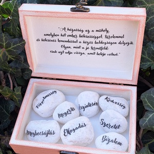 Nászajándék a jó házasság alapkövei doboz pénzátadó - esküvő - emlék & ajándék - doboz - Meska.hu