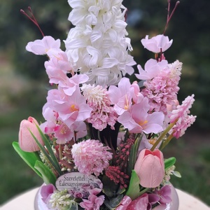 Virágos asztaldísz magasfényű keramia kaspóban - otthon & életmód - dekoráció - asztal és polc dekoráció - asztaldísz - Meska.hu