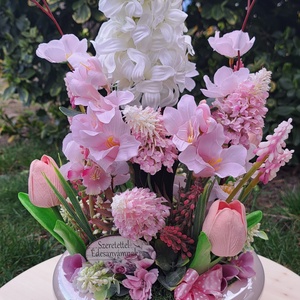 Virágos asztaldísz magasfényű keramia kaspóban - otthon & életmód - dekoráció - asztal és polc dekoráció - asztaldísz - Meska.hu