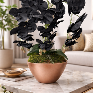 Élethű fekete orchidea asztaldísz rosegold kaspóban, Otthon & Életmód, Virágdekoráció, Virágdíszek, Virágdísz kaspóban, Virágkötés, MESKA