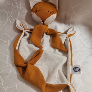 Róka szundikendő - Meska.hu