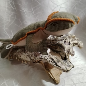 Szakállas agáma (bearded dragon) - játék & sport - plüssállat & játékfigura - plüss sárkány - Meska.hu
