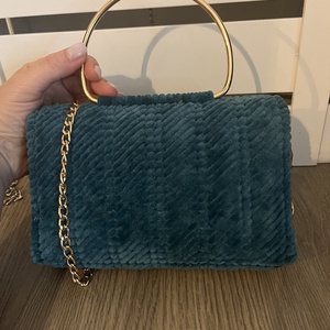 Olajzöld plüss táska - táska & tok - kézitáska & válltáska - vállon átvethető táska - Meska.hu