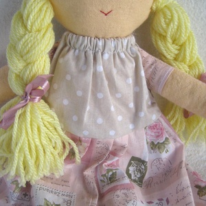 Szőke baba rózsaszín rózsás ruhában -  - Meska.hu