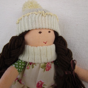 Barna baba rózsás ruhában -  - Meska.hu