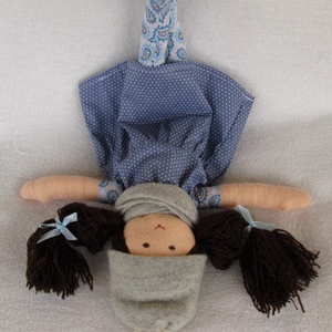 Barna baba kék pöttyösben, téliesen -  - Meska.hu