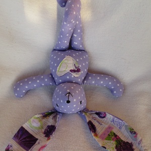 Levendulalila pöttyös nyuszi  szivecskével-szivárványsorozat -  - Meska.hu