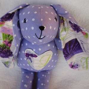 Levendulalila pöttyös nyuszi  szivecskével-szivárványsorozat - Meska.hu