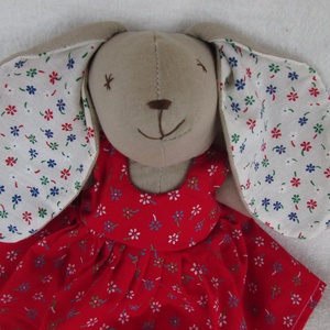 Piros-fehér nyuszi lány - Meska.hu