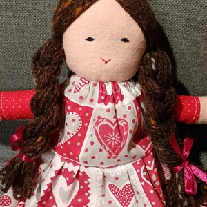 Barna hajú baba piros pöttyös harisnyában, Játék & Sport, Baba & babaház, Baba, Baba-és bábkészítés, Varrás, MESKA