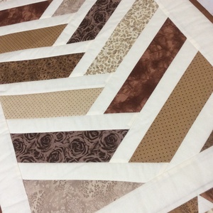Barna Patchwork asztali futó, Otthon & Életmód, Konyhafelszerelés, tálalás, Tálalás, Terítő, Patchwork, foltvarrás, MESKA