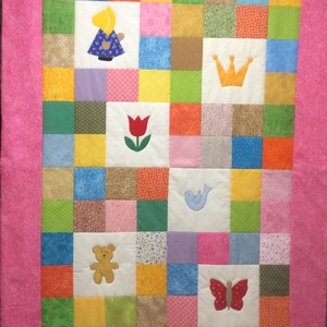 Macis, tulipános kislánytakaró, Otthon & Életmód, Babaszoba, gyerekszoba, Babatakaró, gyerek pléd, Patchwork, foltvarrás, Varrás, MESKA