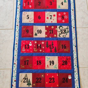 Óriási zsebes kék szélű adventi naptár  - Meska.hu
