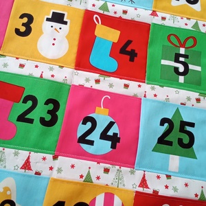 Óriási zsebes színes, zöld szélű adventi naptár  - karácsony - adventi díszek - adventi naptár - Meska.hu