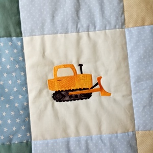 BULDÓZERES Takaró, Baba - mama, Baba ágynemű, Babatakaró, gyerek pléd, Patchwork, foltvarrás, Varrás, MESKA