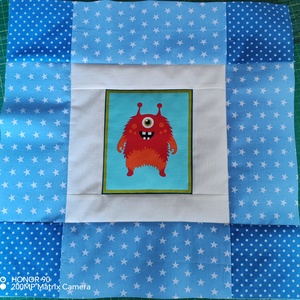 Marslakós párnahuzat , Baba - mama, Babaszoba dekoráció, Gyerek díszpárna, Patchwork, foltvarrás, Varrás, MESKA