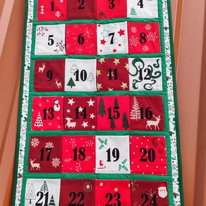 Óriási zsebes zöld szélű adventi naptár  - Meska.hu