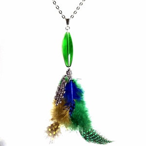 Páva - toll nyaklánc üveggyönggyel, női nyaklánc - ékszer - nyaklánc - medálos nyaklánc - Meska.hu