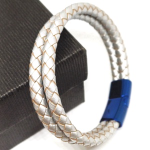 Metál ezüst-kék női statement karkötő nemesacél mágneskapoccsal, női karkötő - ékszer - karkötő - fonott karkötő - Meska.hu