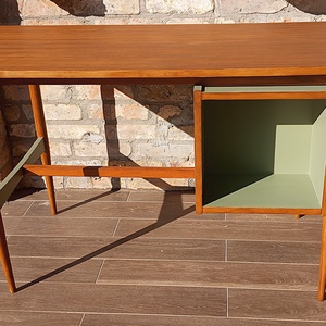 Felújított retro, mid century térbe állítható íróasztal - otthon & életmód - bútor - asztal - Meska.hu