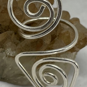 Szemes gyűrű háromszöggel - ékszer - gyűrű - fonódó gyűrű - Meska.hu