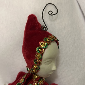 Gyöngyház fényű manócska dísz - karácsony - karácsonyi lakásdekoráció - karácsonyfadíszek - Meska.hu