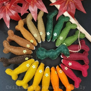 ŐSZI SZÍNEKBEN POMPÁZÓ MÁGNESES HORGÁSZJÁTÉK HARCSÁVAL 21 DB/SZETT TERMÉSZETES ANYAGOK GYAPJÚFILC GYAPJÚ ÜGYESSÉGI NEMEZ - játék & sport - készségfejlesztő és logikai játék - montessori szivárvány, waldorf játékok - Meska.hu